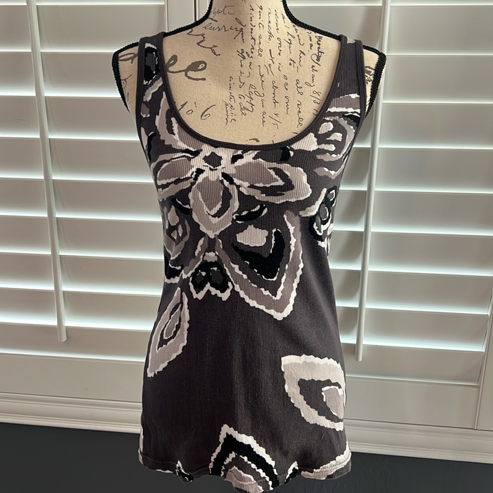 Old Navy tank top